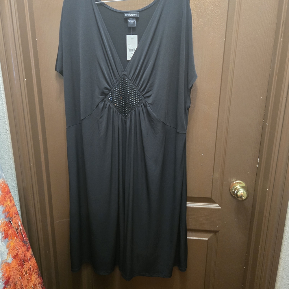 Elegant Black Tunic with Beaded Detail